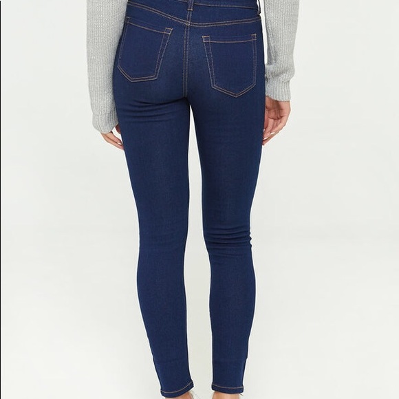 Ardene basic mid-rise skinny jeans - Picture 2 of 3